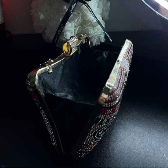 Purse - Picture 4 of 5